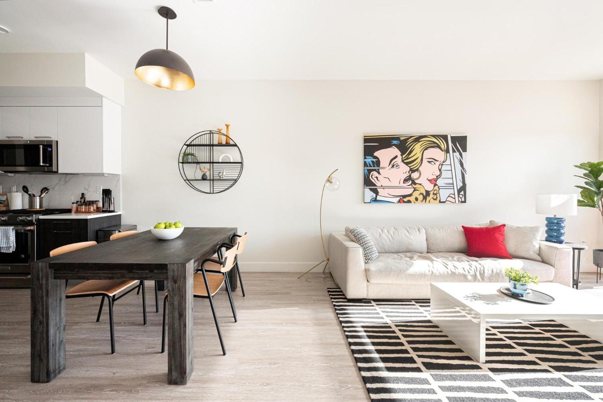 Art-inspired Loft With Mountain View - Zuni Lofts Holiday home *