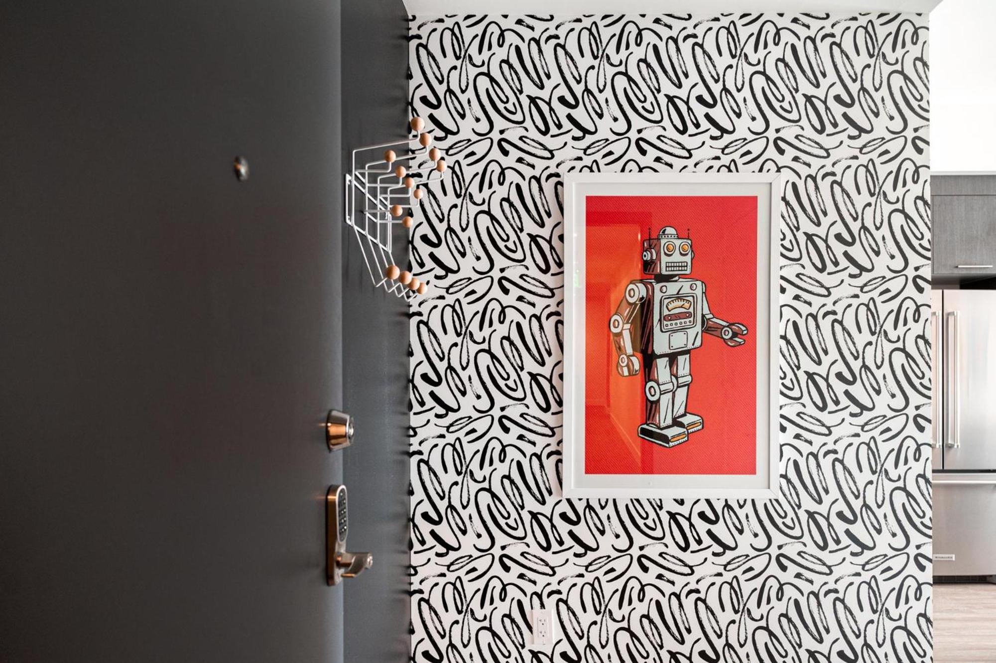 Art-inspired Loft With Mountain View - Zuni Lofts *
